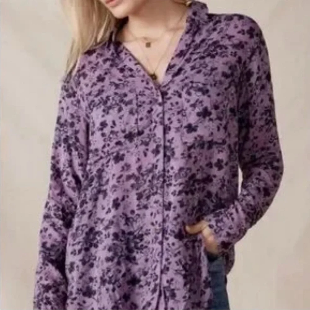 Pilcro Anthropologie Purple Floral Button Down Silky Collared Shirt Size Small